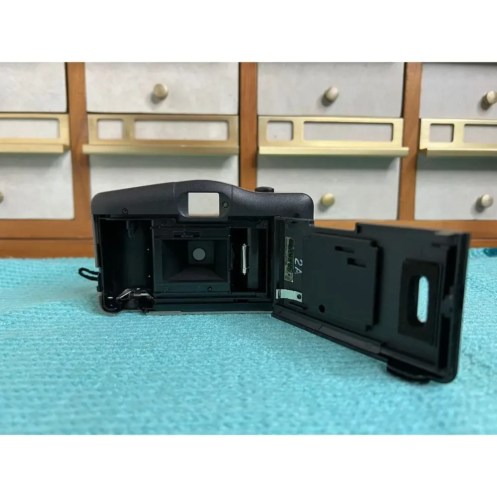 Bell & Howell BF-705 Big finder 35 point and shoot camera